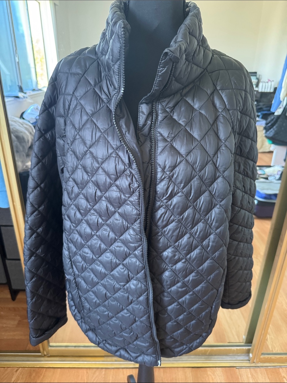 Athleta Quilted Puffer Jacket in Black